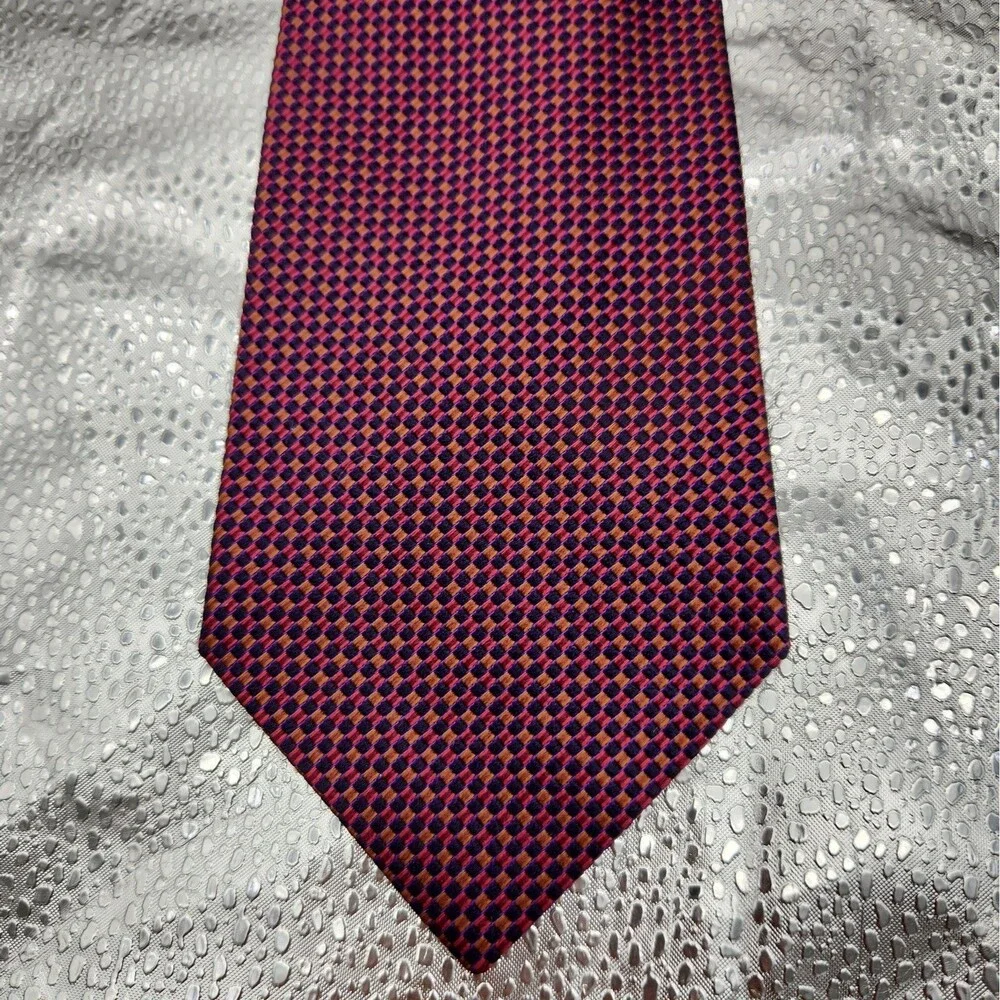 Tie Salvatore Ferragamo Burgundy Basket Weave 100% Silk Necktie Italy Vintage